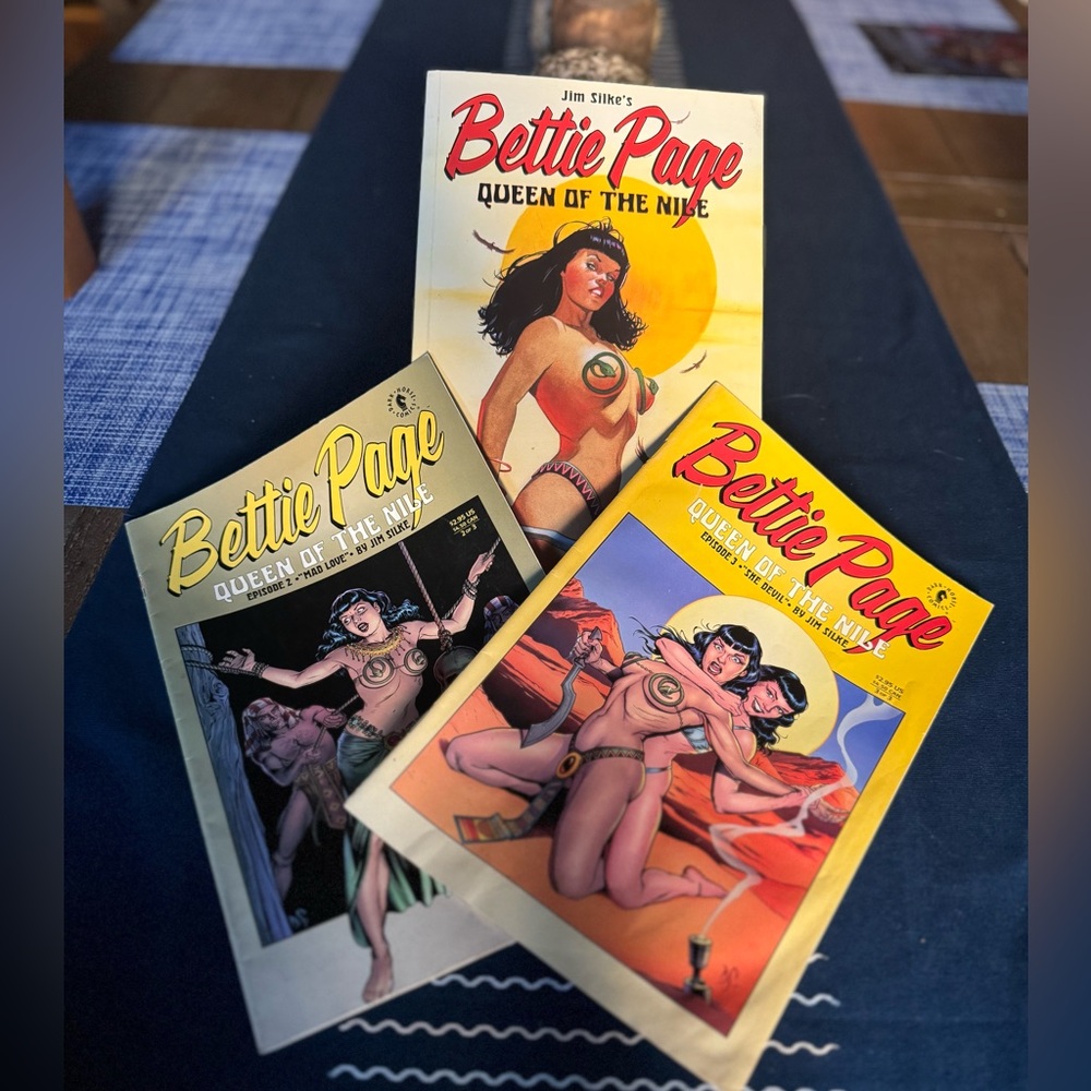 RARE- BETTY PAGE- comic book series “Queen of the Nile” BUNDLE